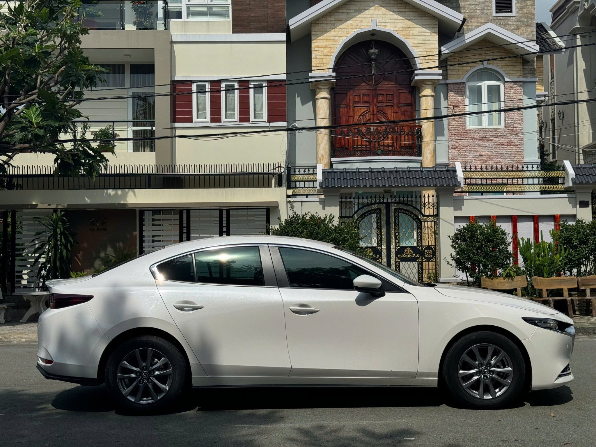 Có nên mua xe Mazda tại Mazda Võ Văn Kiệt? Phân tích chi tiết & lời khuyên 2025 14 Có nên mua xe Mazda tại Mazda Võ Văn Kiệt? Phân tích chi tiết & lời khuyên 2025 492347879 2933640100134865 7121879825879194082 n Có nên mua xe Mazda tại Mazda Võ Văn Kiệt? Phân tích chi tiết & lời khuyên 2025